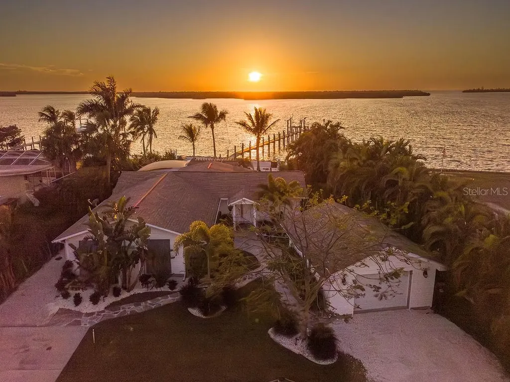 3 Michiana Place Terra Ceia FL 34250