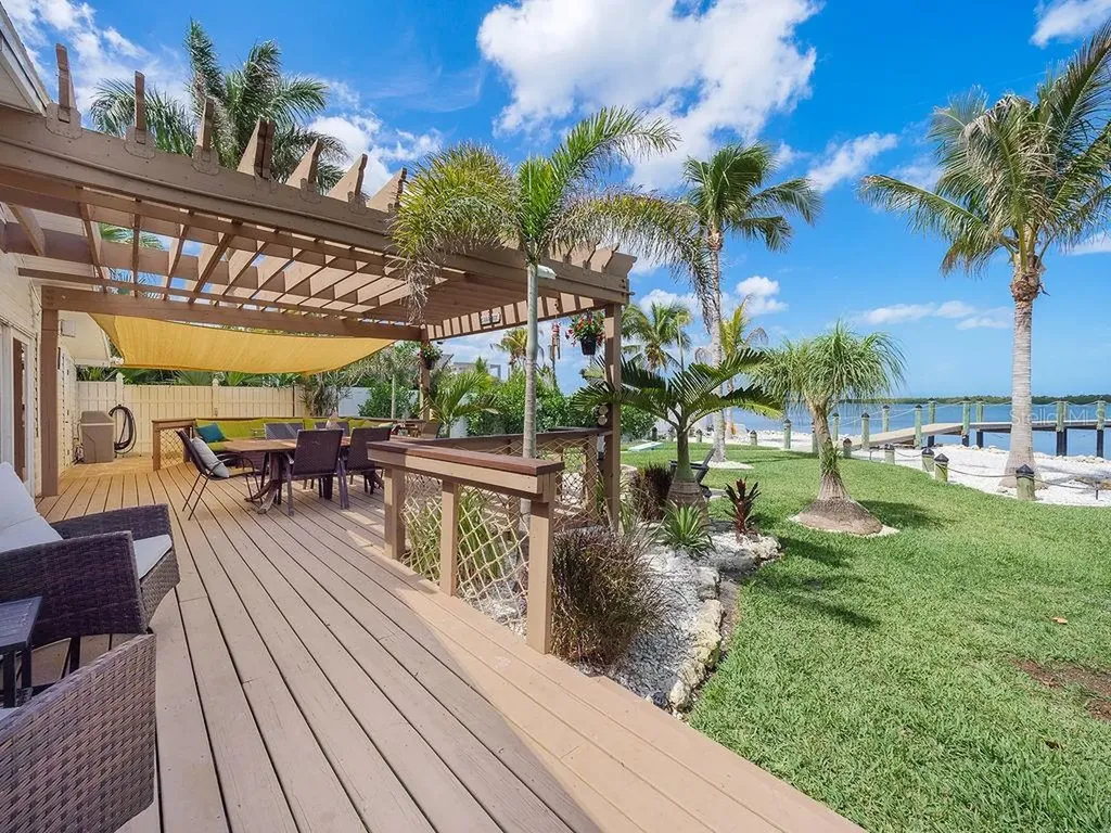 3 Michiana Place Terra Ceia FL 34250