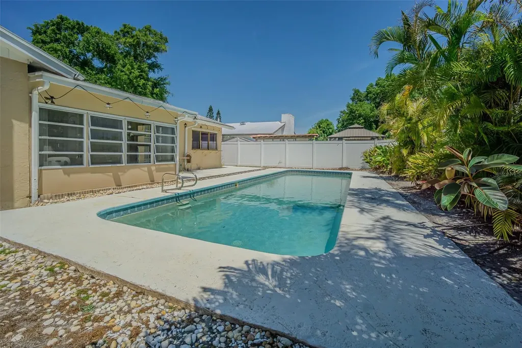 7348 Brookview Circle Tampa FL 33634