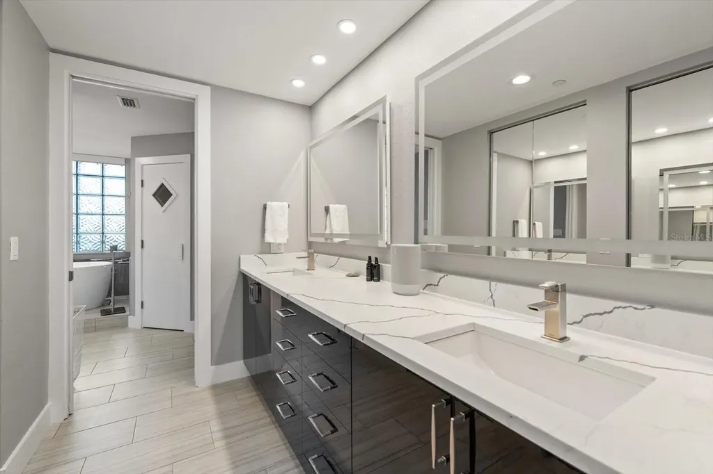 1560 Gulf Boulevard Clearwater FL 33767
