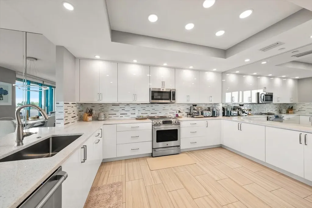 1560 Gulf Boulevard Clearwater FL 33767
