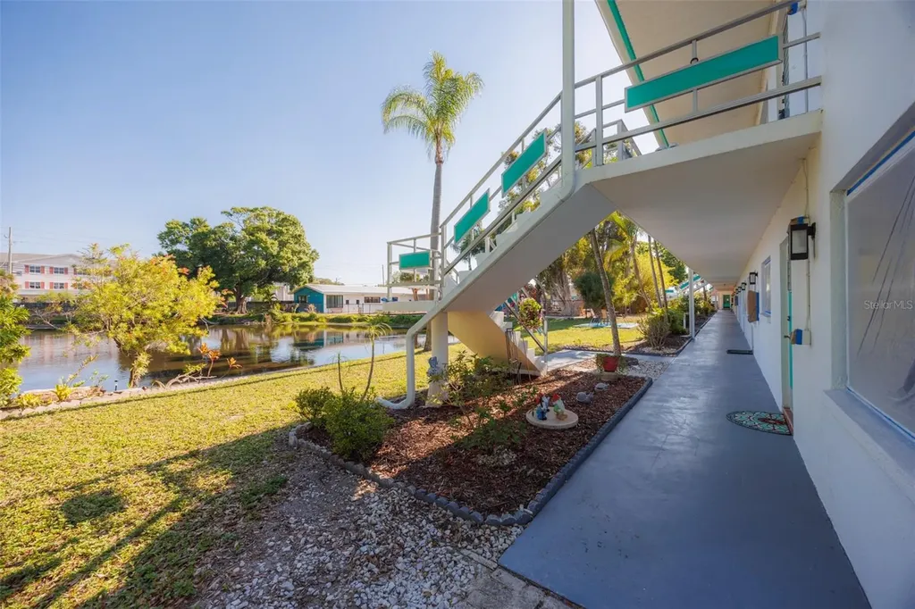 6100 21st Street N St Petersburg FL 33714