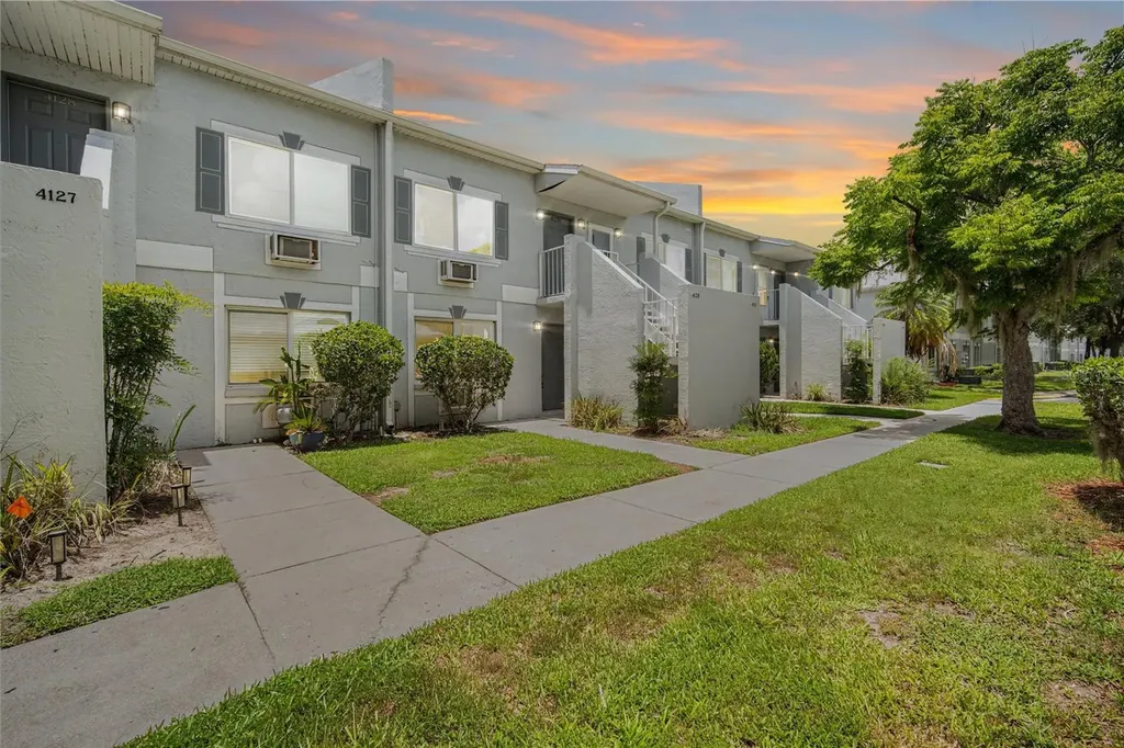 4130 Dolphin Drive Tampa FL 33617