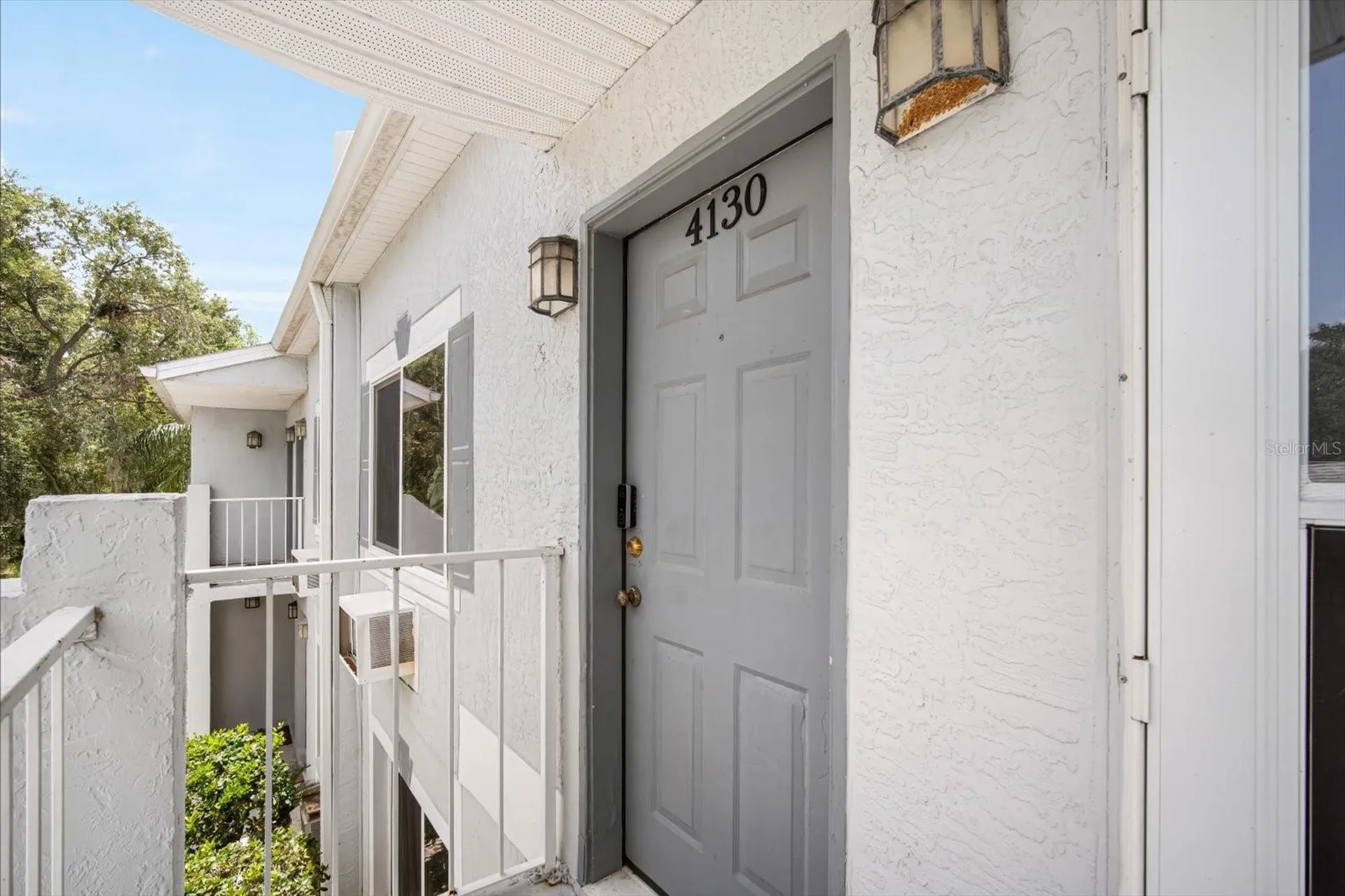 4130 Dolphin Drive Tampa FL 33617