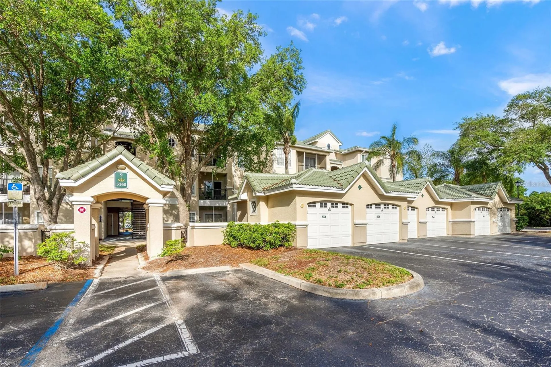 Sarasota FL, 5160 Northridge Road, Unit 302