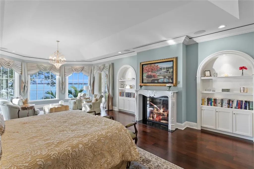 52 Ladoga Avenue Tampa FL 33606