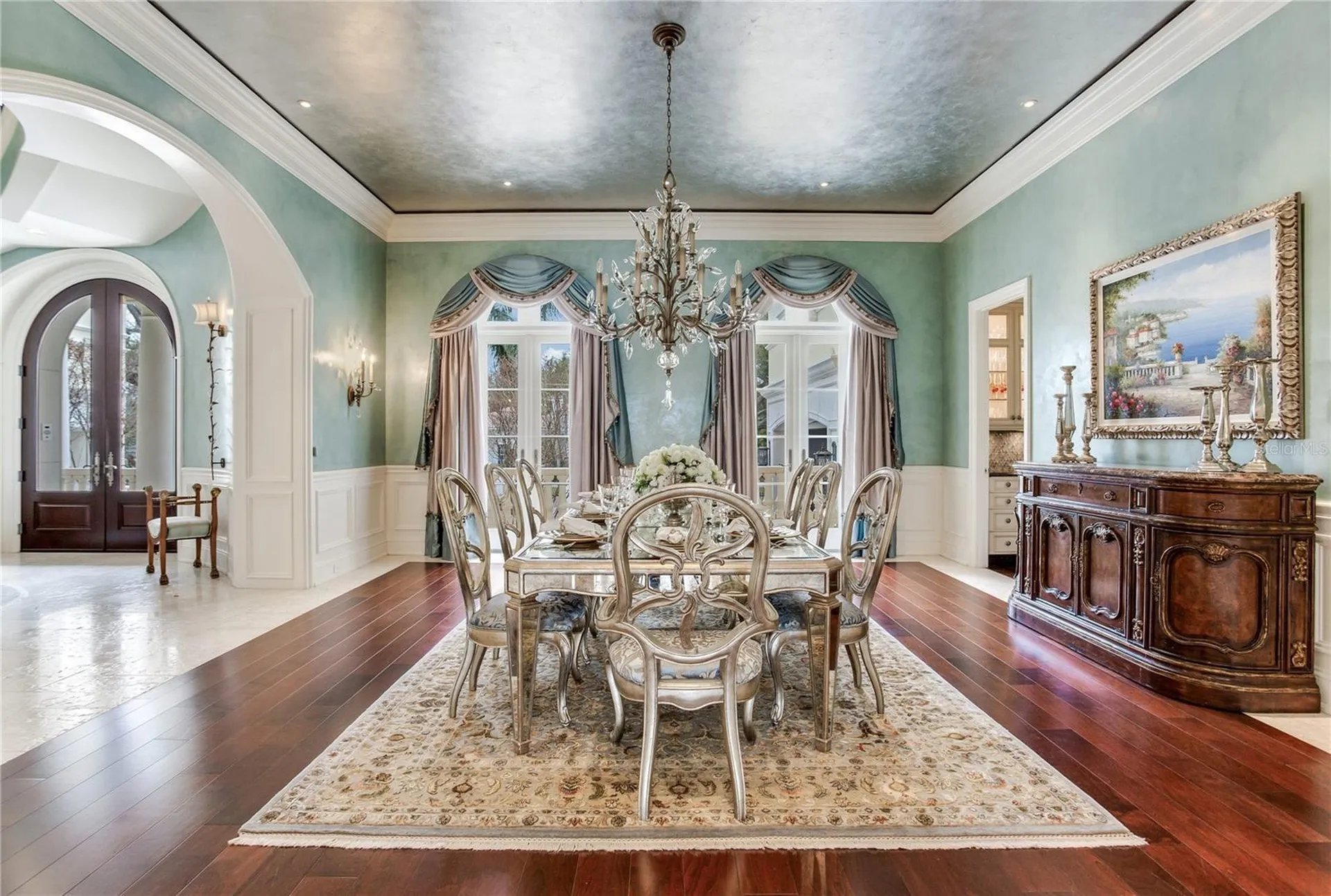 52 Ladoga Avenue Tampa FL 33606