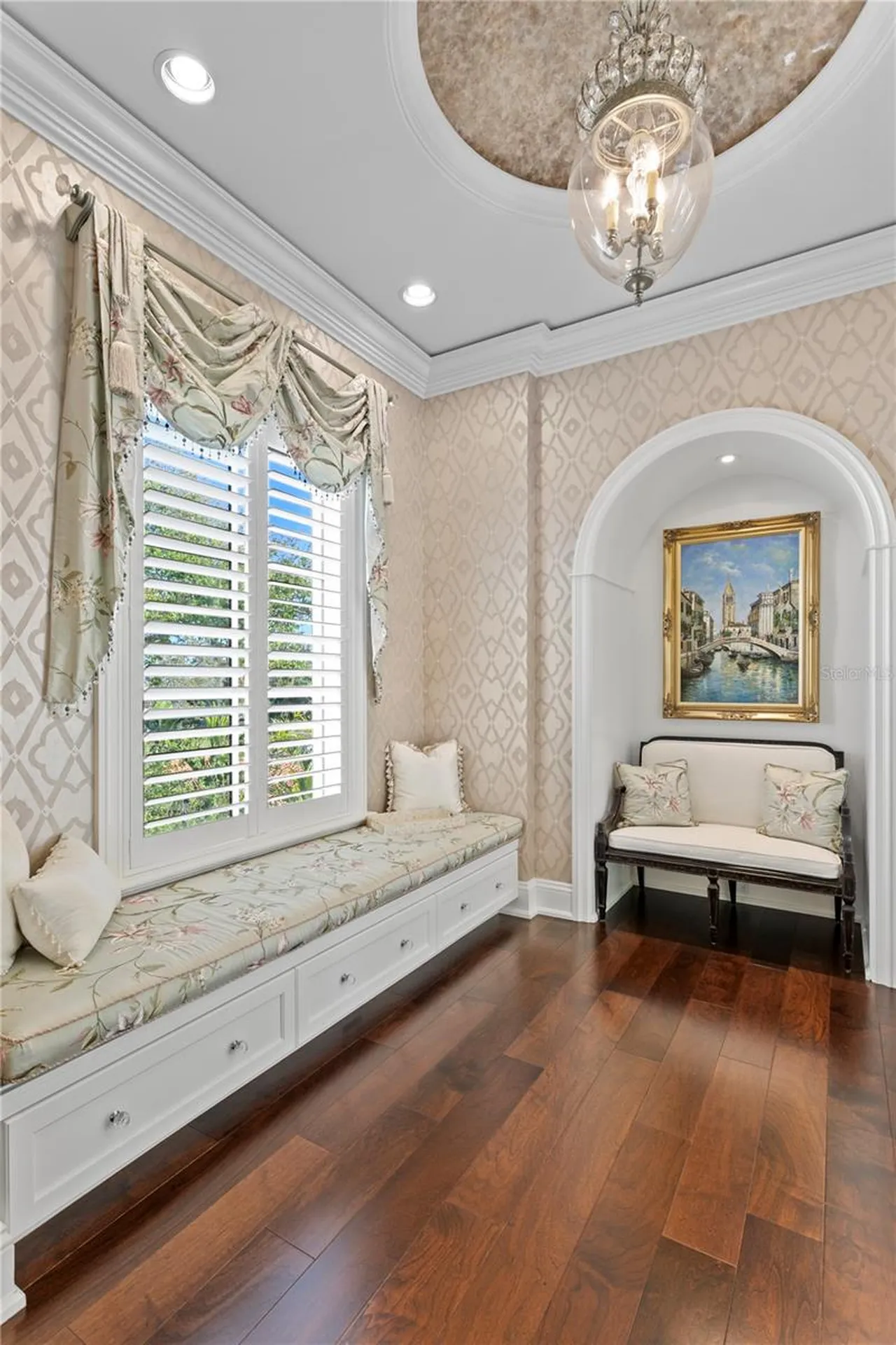 52 Ladoga Avenue Tampa FL 33606