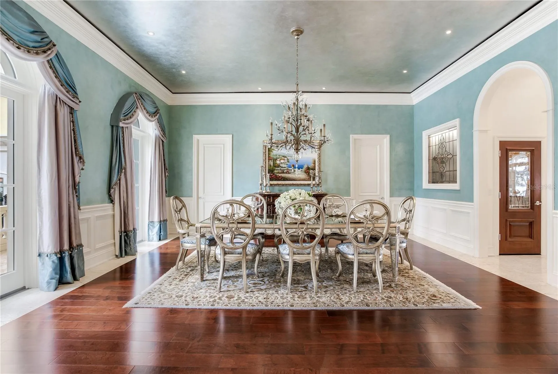 52 Ladoga Avenue Tampa FL 33606