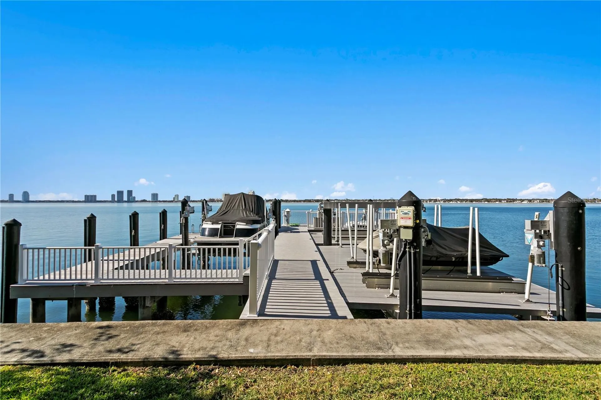 52 Ladoga Avenue Tampa FL 33606