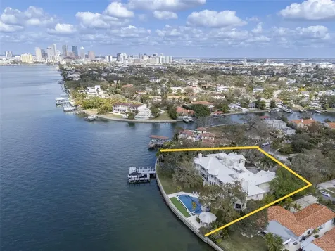 52 Ladoga Avenue Tampa FL 33606