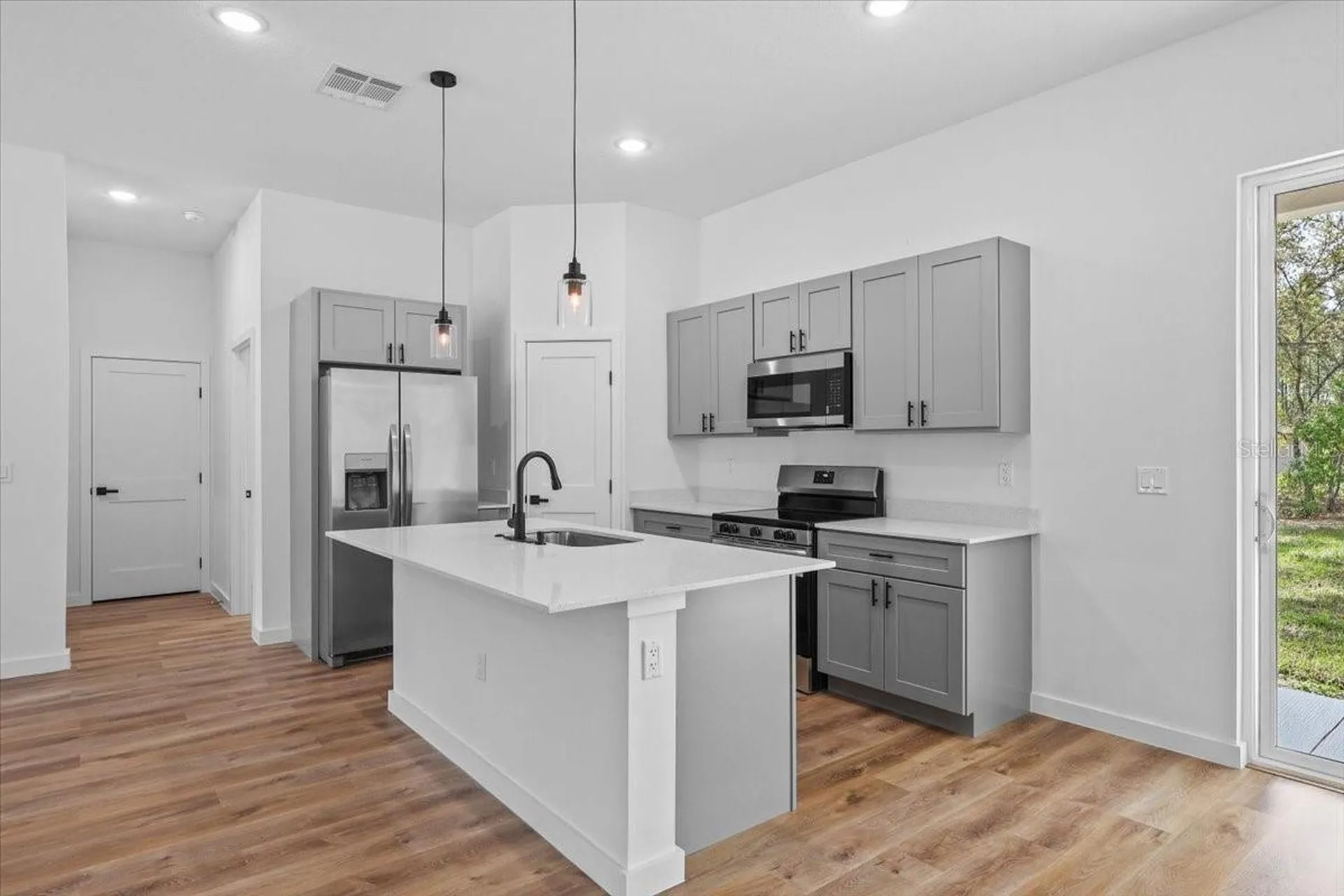 8677 N Circular Way Citrus Springs FL 34434