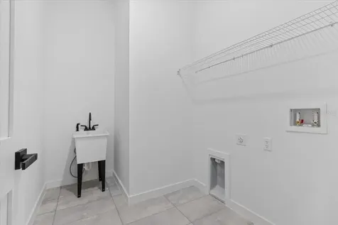 8677 N Circular Way Citrus Springs FL 34434