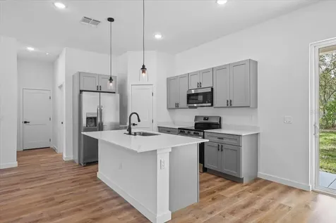 8677 N Circular Way Citrus Springs FL 34434