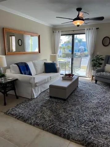 455 Alt 19 S Palm Harbor FL 34683