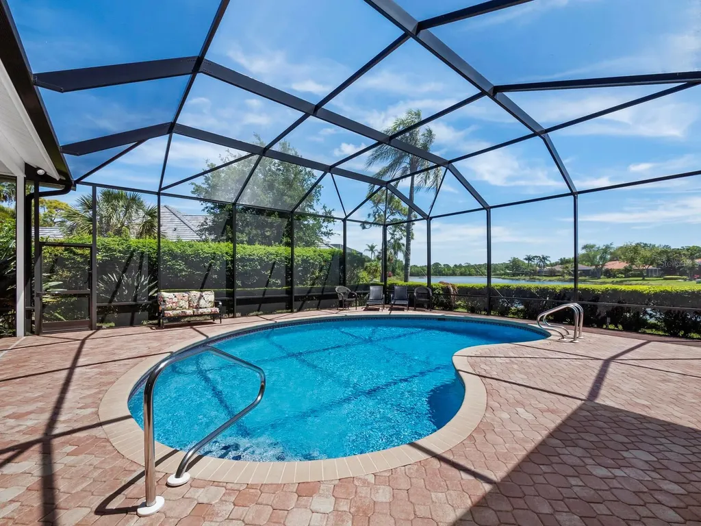 8615 Woodbriar Drive Sarasota FL 34238