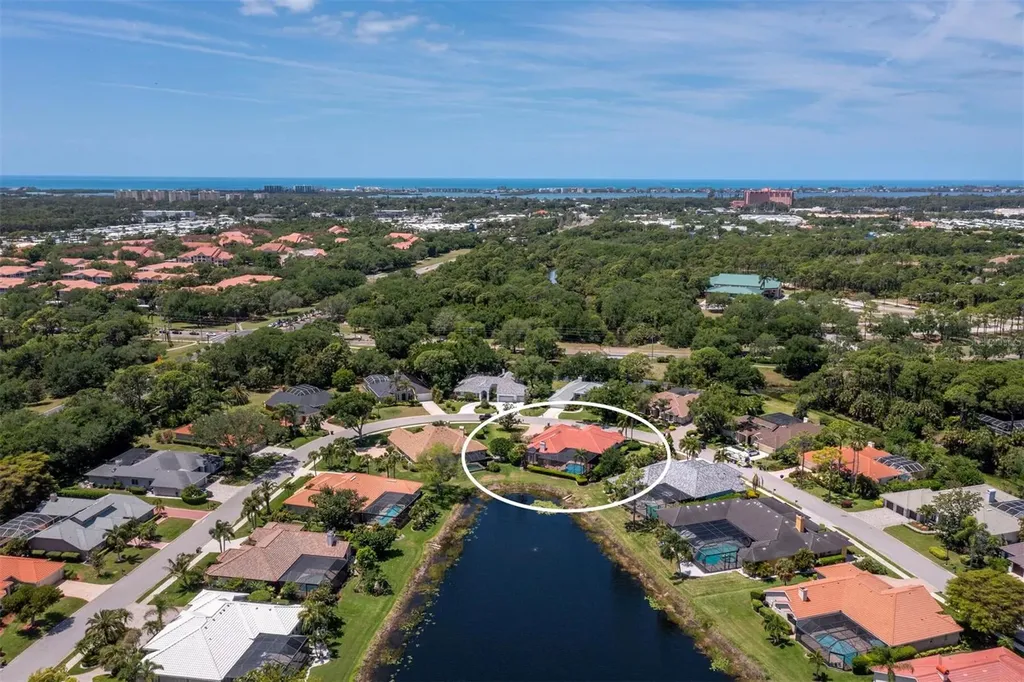 8615 Woodbriar Drive Sarasota FL 34238