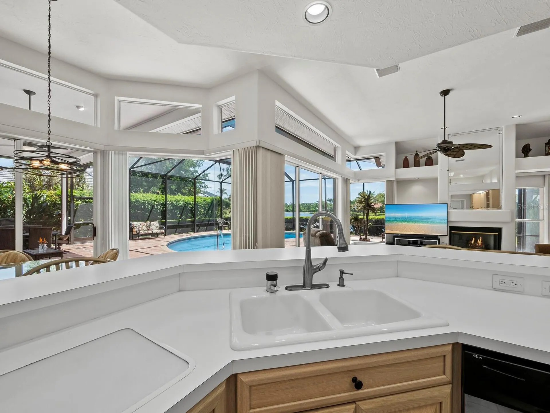 8615 Woodbriar Drive Sarasota FL 34238