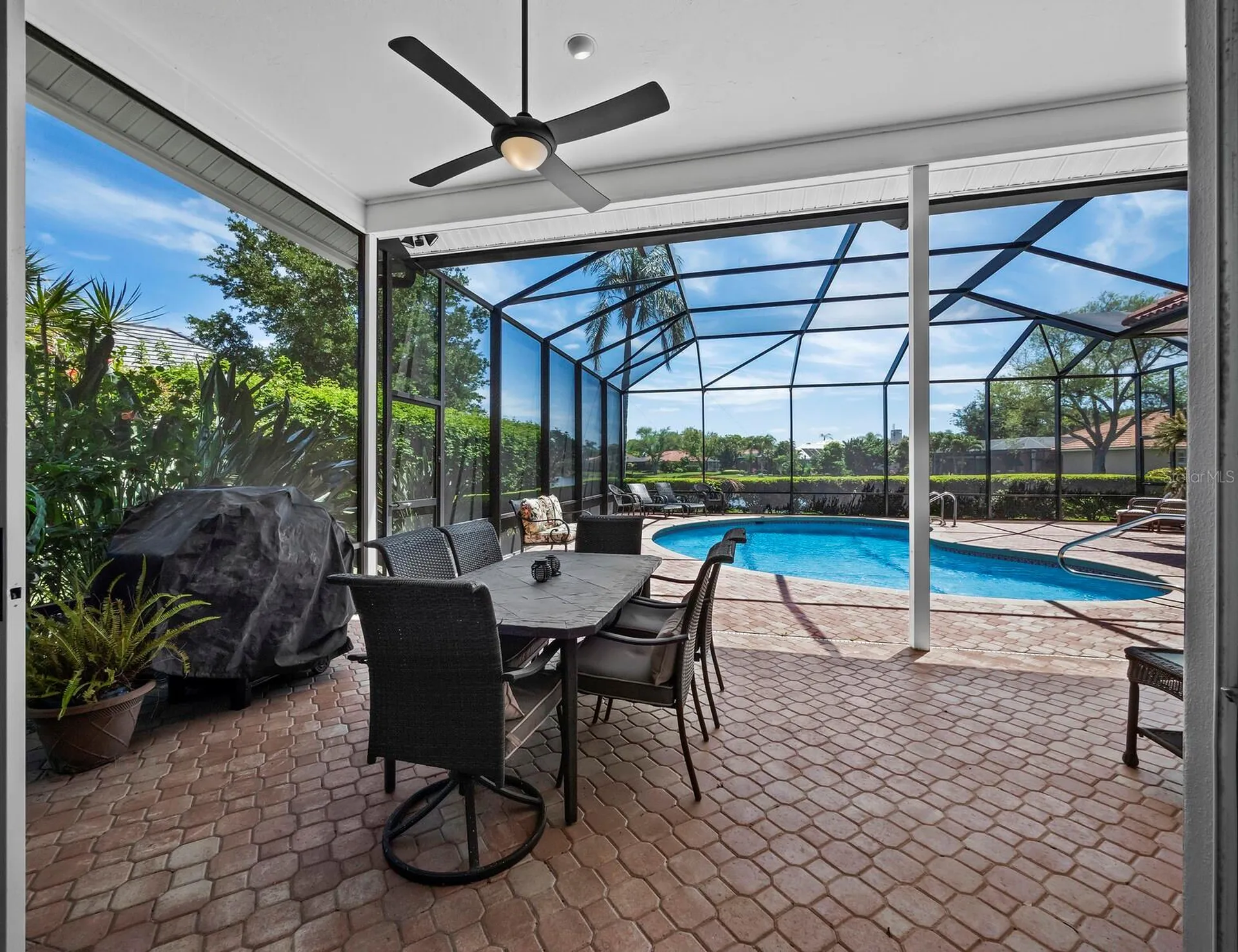 8615 Woodbriar Drive Sarasota FL 34238