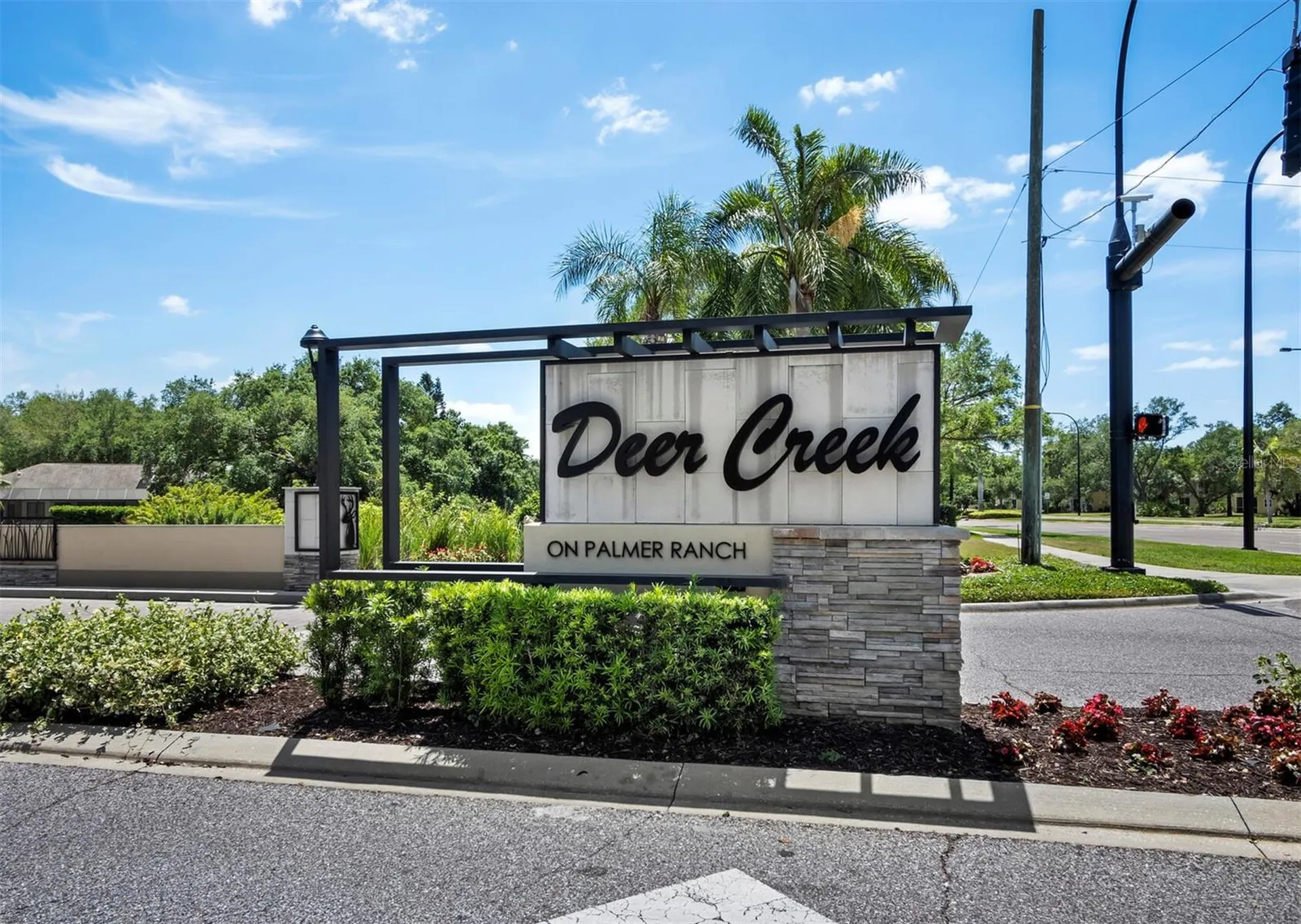 8615 Woodbriar Drive Sarasota FL 34238