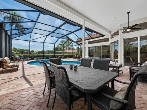 8615 Woodbriar Drive Sarasota FL 34238