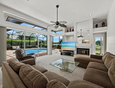 8615 Woodbriar Drive Sarasota FL 34238