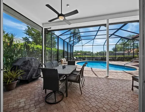 8615 Woodbriar Drive Sarasota FL 34238