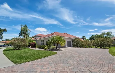8615 Woodbriar Drive Sarasota FL 34238