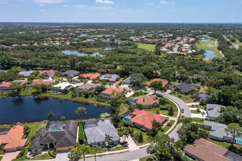 8615 Woodbriar Drive Sarasota FL 34238