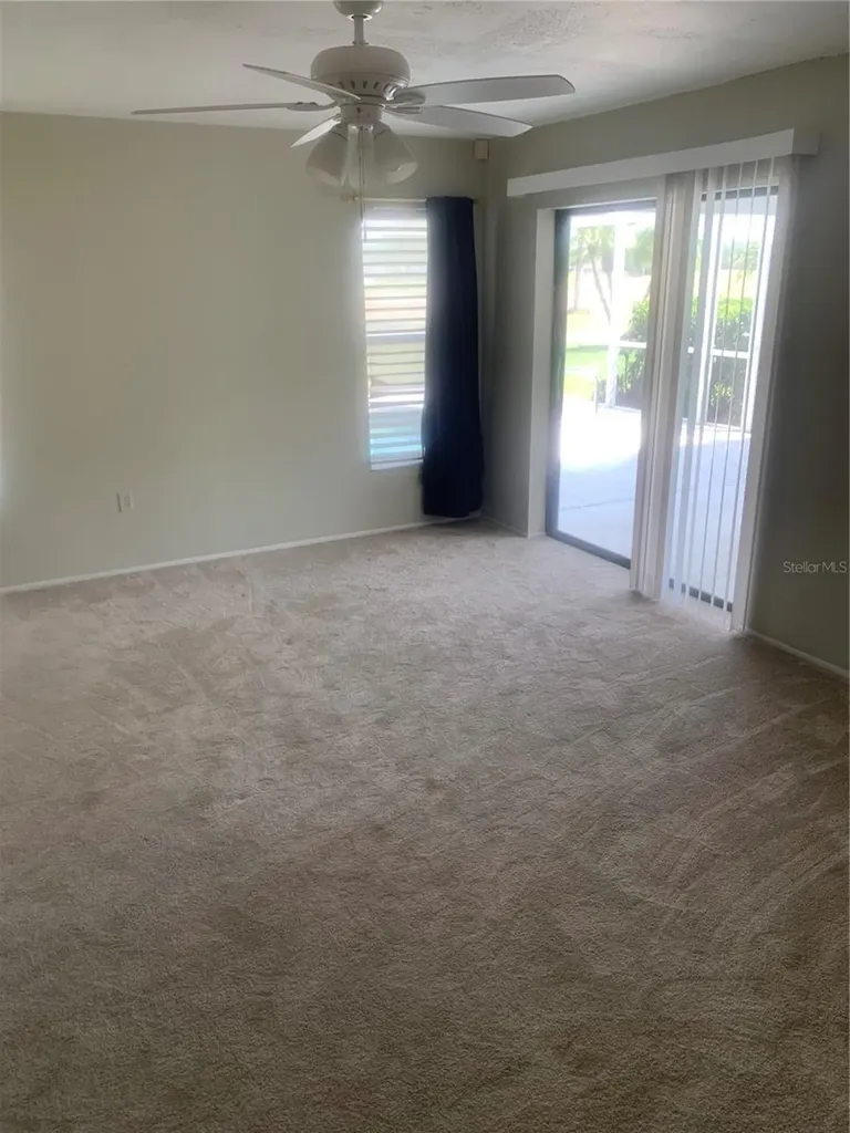 4753 Ringwood Meadow Sarasota FL 34235
