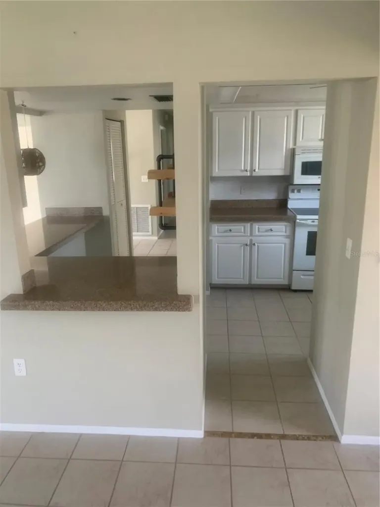 4753 Ringwood Meadow Sarasota FL 34235