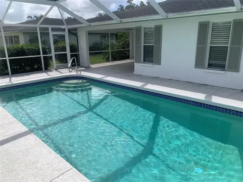 4753 Ringwood Meadow Sarasota FL 34235