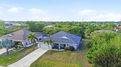 11200 Carnegie Avenue Englewood FL 34224