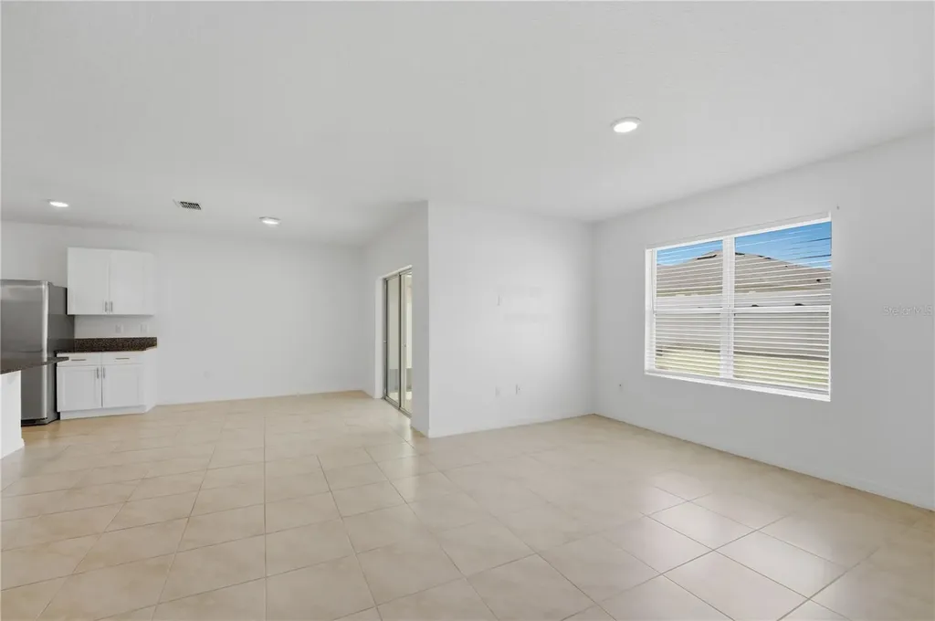 1823 Bluepoint Street St Cloud FL 34771