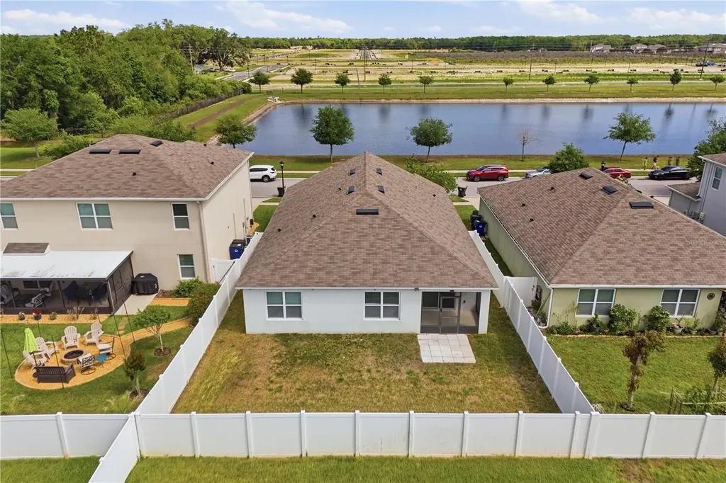 1823 Bluepoint Street St Cloud FL 34771