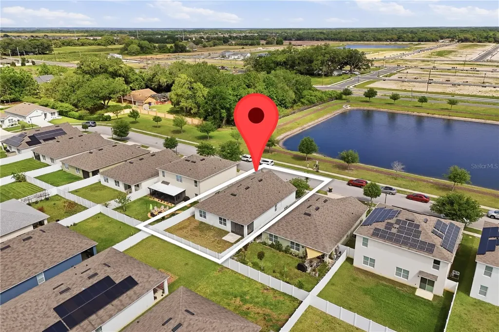 1823 Bluepoint Street St Cloud FL 34771