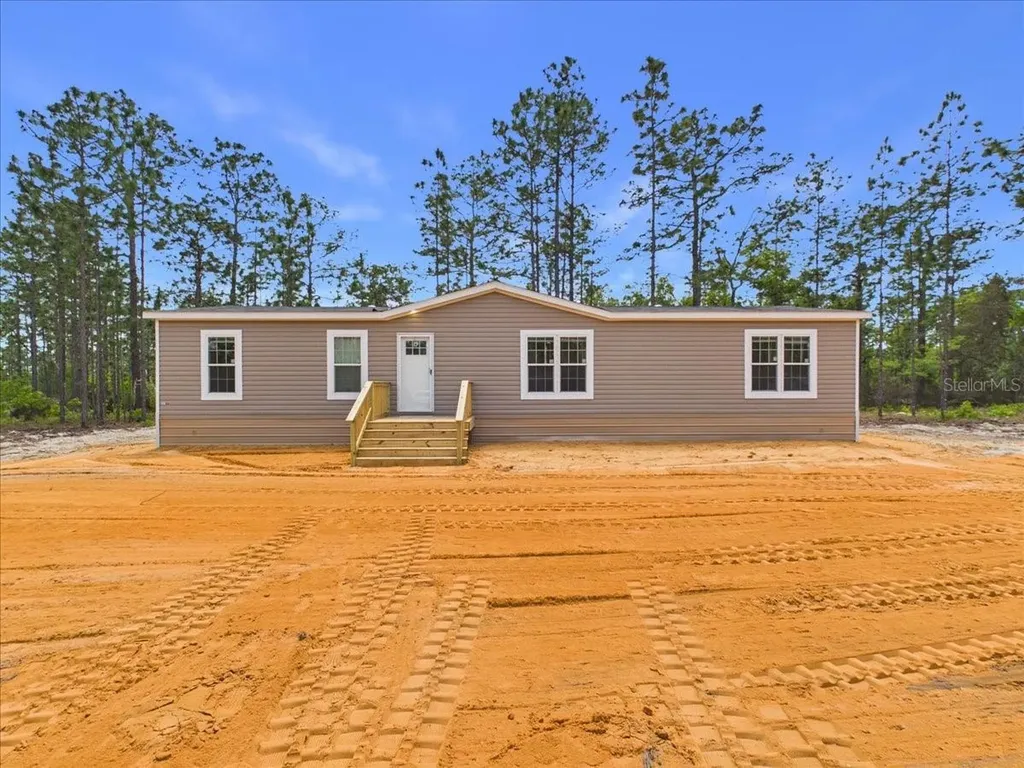 137 Beulah Drive Hawthorne FL 32640