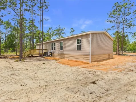 137 Beulah Drive Hawthorne FL 32640
