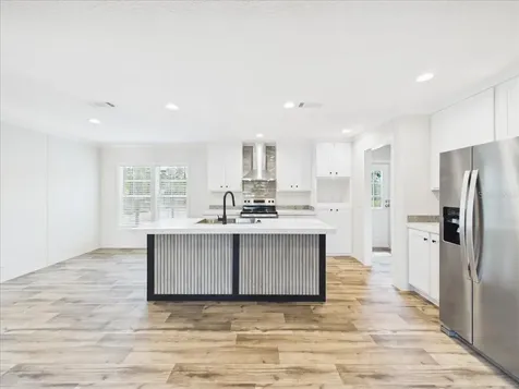 137 Beulah Drive Hawthorne FL 32640