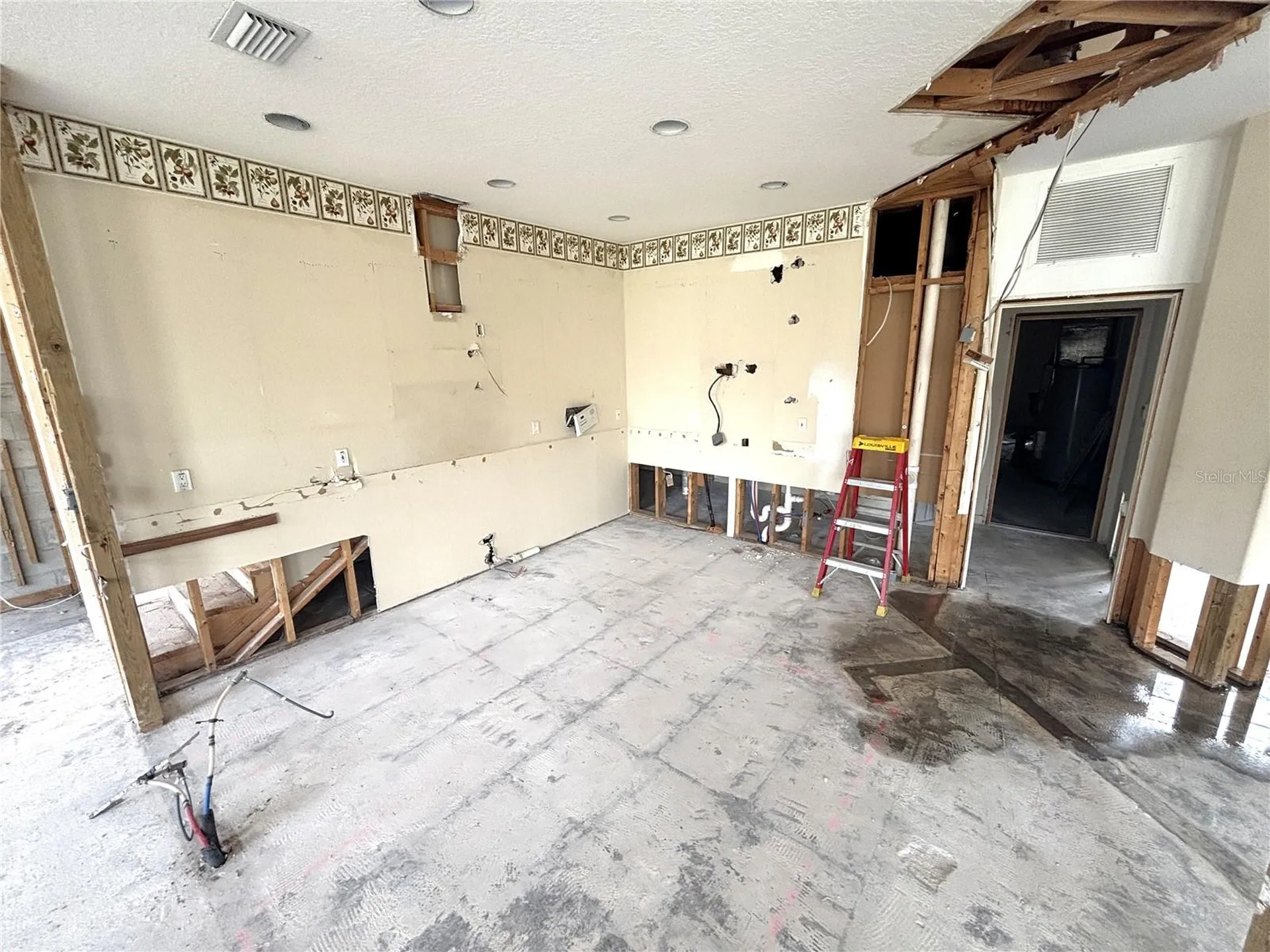 2457 Baesel View Drive Orlando FL 32835