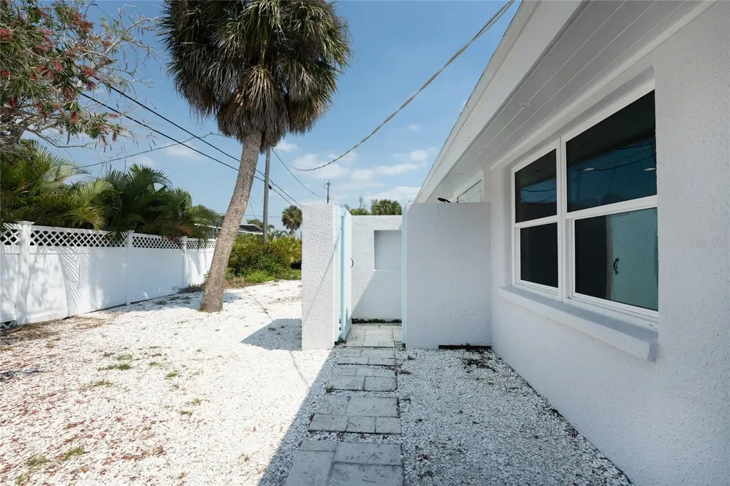 1175 Little Court Englewood FL 34223
