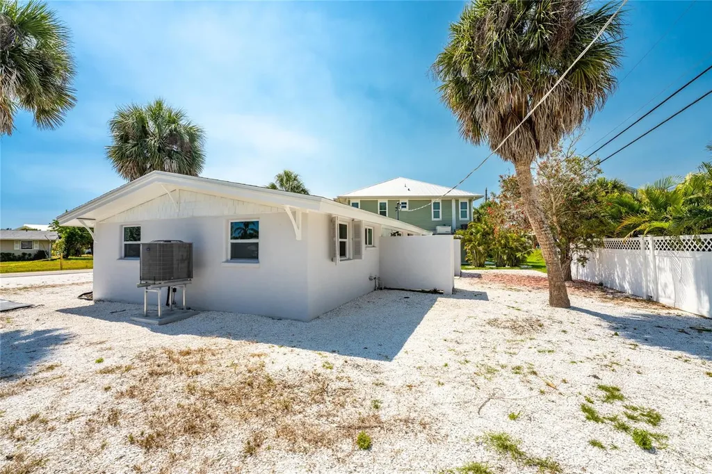 1175 Little Court Englewood FL 34223