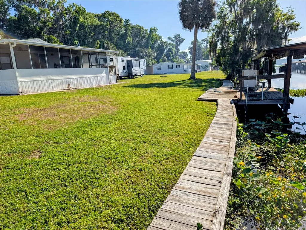 25836 Manhattan Lane Astor FL 32102