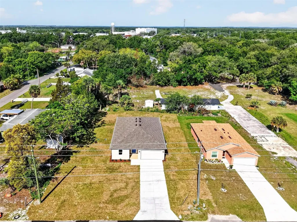 38905 Pine Street Umatilla FL 32784