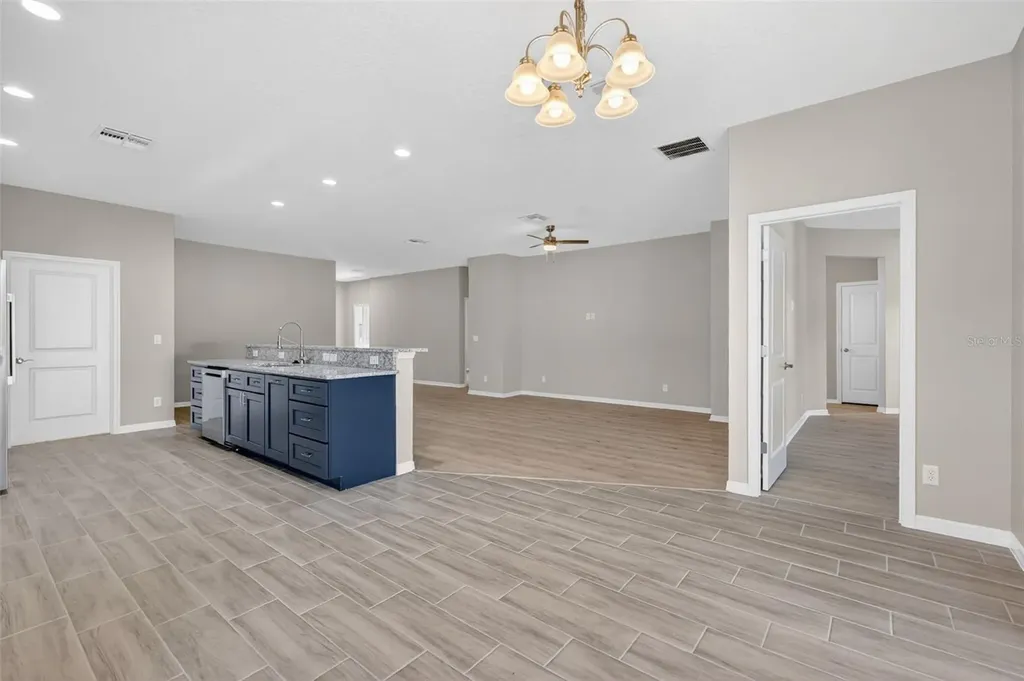 38905 Pine Street Umatilla FL 32784