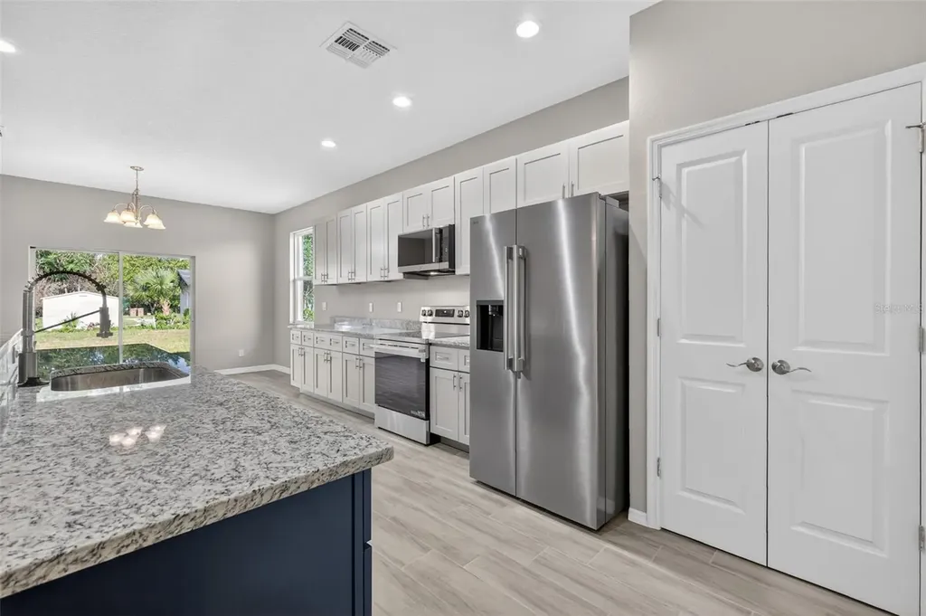 38905 Pine Street Umatilla FL 32784