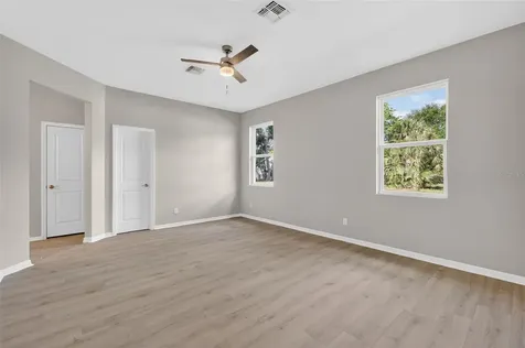 38905 Pine Street Umatilla FL 32784
