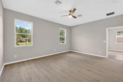 38905 Pine Street Umatilla FL 32784