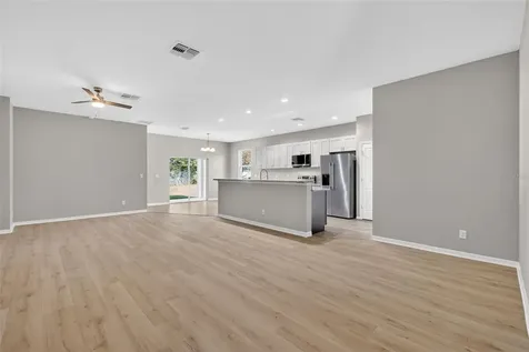 38905 Pine Street Umatilla FL 32784