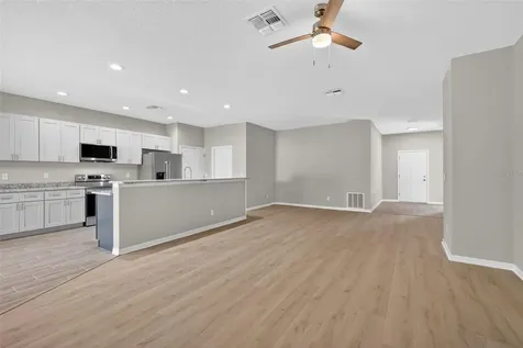 38905 Pine Street Umatilla FL 32784